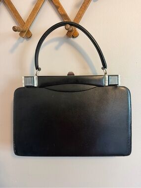 Mastercraft Vintage Top Handle Handbag Structured Black OS